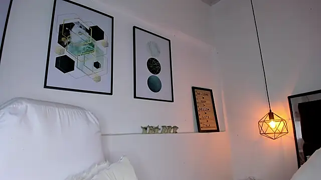 Snapshot of amysc chatting on 03/04/26, 11:38 amysc online show from 03/04/26, 11:38