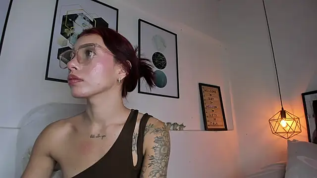 Snapshot of amysc chatting on 04/06/26, 12:06 amysc online show from 04/06/26, 12:06