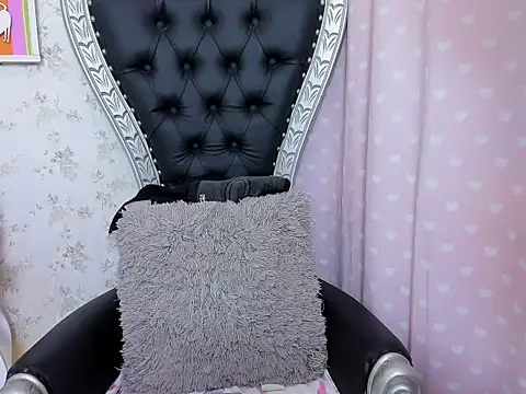 milf bigass  online show from 10/10/25, 11:20