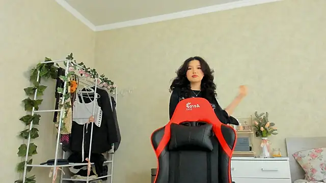 Snapshot of wastforu chatting on 02/14/25, 06:45 wastforu online show from 02/14/25, 06:45