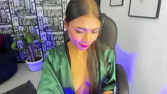 Snapshot of Lilithsabeth chatting on 01/10/25, 11:50 Lilithsabeth online show from 01/10/25, 11:50