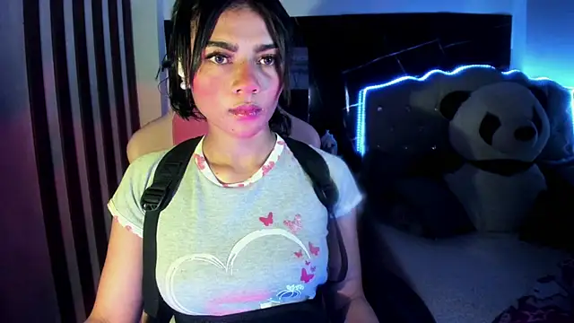 Snapshot of Lilithsabeth chatting on 06/03/26, 03:31 Lilithsabeth online show from 06/03/26, 03:31