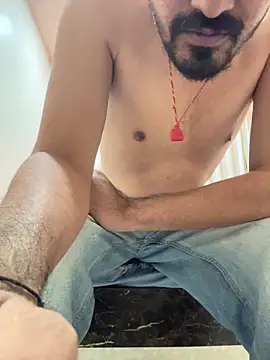 Snapshot of hornyguy271192 chatting on 12/16/25, 06:24 hornyguy271192 online show from 12/16/25, 06:24