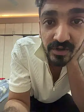 Snapshot of hornyguy271192 chatting on 12/20/25, 11:06 hornyguy271192 online show from 12/20/25, 11:06