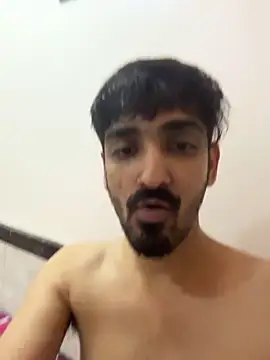 Snapshot of hornyguy271192 chatting on 02/08/26, 10:40 hornyguy271192 online show from 02/08/26, 10:40