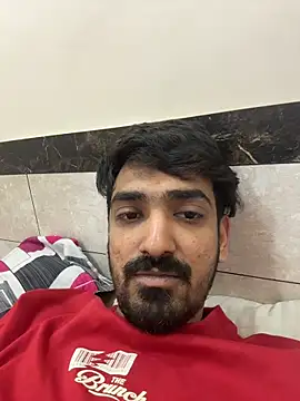 Snapshot of hornyguy271192 chatting on 02/13/26, 08:21 hornyguy271192 online show from 02/13/26, 08:21