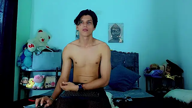 Liamscott  online show from 02/12/26, 04:02