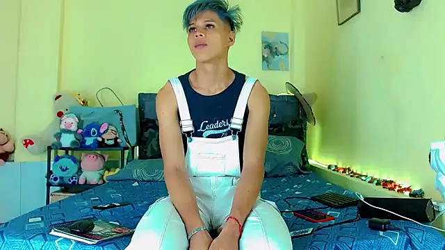 Liamscott  online show from 03/22/26, 08:12