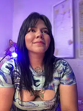 JulianaCastillo online show from 01/24/25, 04:59