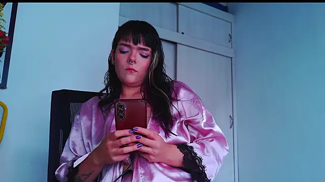 purple em69 online show from 02/08/26, 07:50