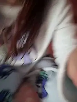 Snapshot of rossana99_ chatting on 02/02/25, 11:30 rossana99 online show from 02/02/25, 11:30