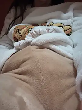 Snapshot of rossana99_ chatting on 03/16/25, 05:17 rossana99 online show from 03/16/25, 05:17