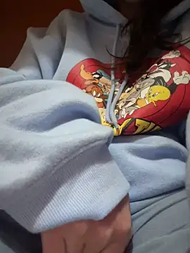 Snapshot of rossana99_ chatting on 10/25/25, 03:51 rossana99 online show from 10/25/25, 03:51