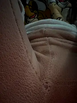 Snapshot of rossana99_ chatting on 11/09/25, 02:37 rossana99 online show from 11/09/25, 02:37