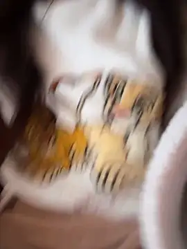 Snapshot of rossana99_ chatting on 12/21/25, 10:55 rossana99 online show from 12/21/25, 10:55