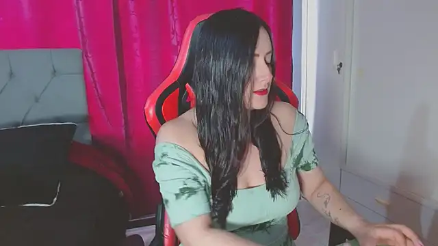 Noamartin  online show from 11/27/25, 08:55