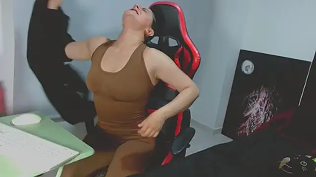 Noamartin  online show from 04/06/26, 11:38