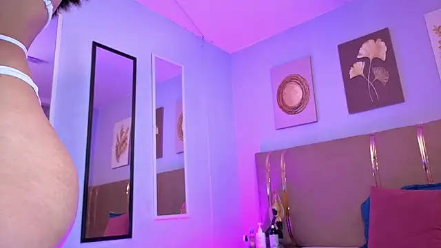 sarah cruzz  online show from 12/14/25, 01:27