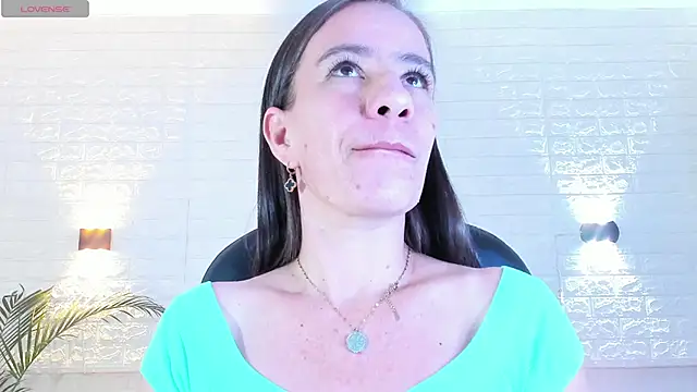 millie brown21 online show from 03/06/26, 12:34