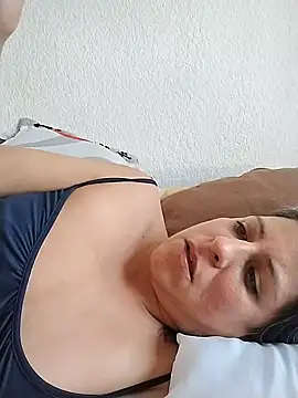 Snapshot of LucifernandaSw chatting on 01/13/25, 06:49 LucifernandaSw online show from 01/13/25, 06:49