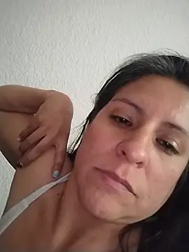 Snapshot of LucifernandaSw chatting on 02/14/25, 03:36 LucifernandaSw online show from 02/14/25, 03:36