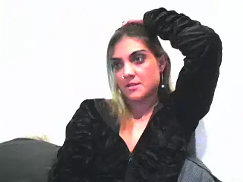 StripKi online show from 02/11/25, 03:29
