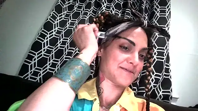 StripKi online show from 10/24/25, 01:57