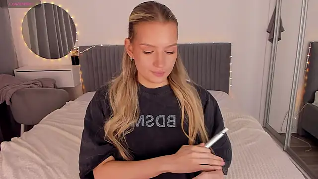 CassieRayss online show from 05/07/26, 11:48