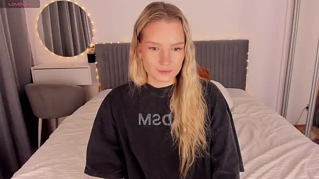 CassieRayss online show from 05/16/26, 08:33