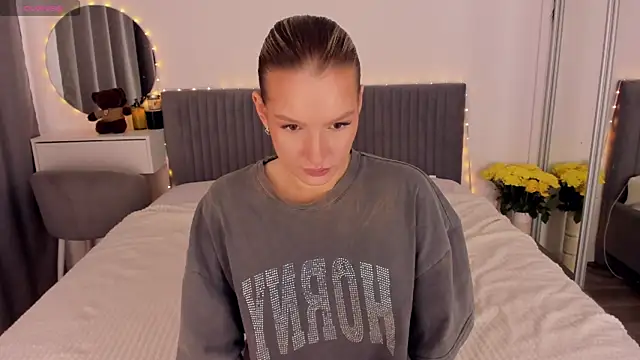 CassieRayss online show from 06/01/26, 01:24