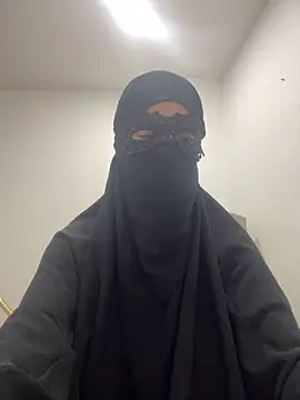 Snapshot of Hijabi_HotGirls chatting on 03/02/25, 08:07 Hijabi HotGirls online show from 03/02/25, 08:07