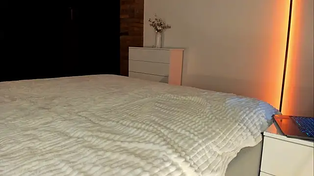 Snapshot of Rachel_Rey chatting on 11/30/25, 06:34 Rachel Rey online show from 11/30/25, 06:34