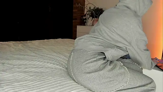 Rachel Rey online show from 12/22/25, 06:27