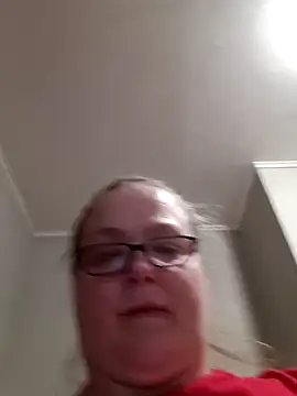 Snapshot of SexyWhiteChocolate chatting on 03/03/25, 02:04 SexyWhiteChocolate online show from 03/03/25, 02:04