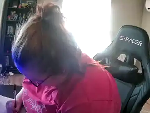 Snapshot of SexyWhiteChocolate chatting on 03/10/25, 05:07 SexyWhiteChocolate online show from 03/10/25, 05:07