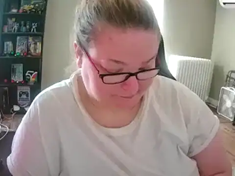 Snapshot of SexyWhiteChocolate chatting on 03/16/25, 04:45 SexyWhiteChocolate online show from 03/16/25, 04:45