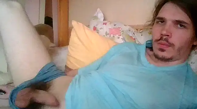 Snapshot of Davideksexy chatting on 02/25/25, 03:38 Davideksexy online show from 02/25/25, 03:38