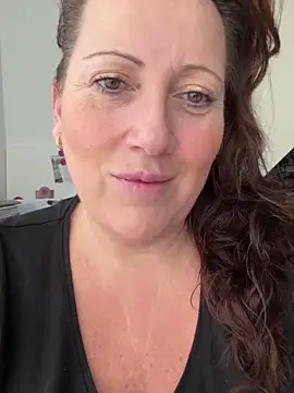 Snapshot of xsexycurvymilf chatting on 01/31/25, 09:16 xsexycurvymilf online show from 01/31/25, 09:16