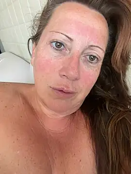 xsexycurvymilf online show from 07/12/26, 06:59