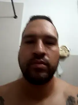 Snapshot of Larrygoodfi chatting on 11/01/25, 01:24 Larrygoodfi online show from 11/01/25, 01:24