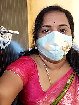 Snapshot of Susma-Telugu chatting on 11/12/25, 04:57 Susma-Telugu online show from 11/12/25, 04:57