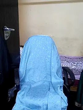 Snapshot of Susma-Telugu chatting on 11/17/25, 05:46 Susma-Telugu online show from 11/17/25, 05:46