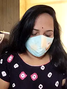 Snapshot of Susma-Telugu chatting on 12/18/25, 06:30 Susma-Telugu online show from 12/18/25, 06:30