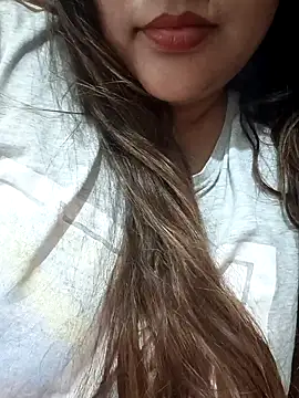 Snapshot of _Redwine_ chatting on 02/12/25, 03:16 Redwine online show from 02/12/25, 03:16