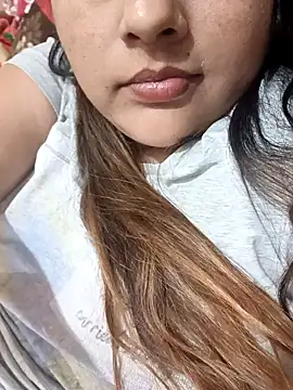 Snapshot of _Redwine_ chatting on 02/12/25, 11:51 Redwine online show from 02/12/25, 11:51