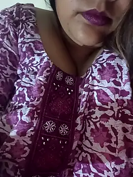 Snapshot of _Redwine_ chatting on 02/23/25, 07:07 Redwine online show from 02/23/25, 07:07