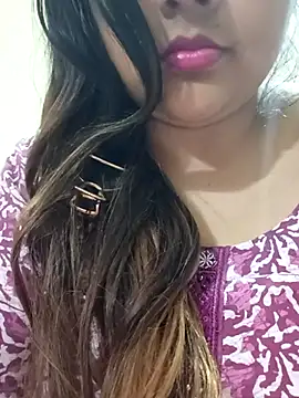 Snapshot of _Redwine_ chatting on 02/25/25, 05:36 Redwine online show from 02/25/25, 05:36