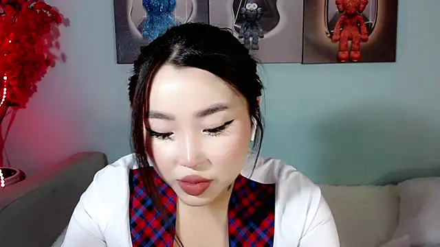 Snapshot of ichiben chatting on 01/28/25, 12:32 ichiben online show from 01/28/25, 12:32