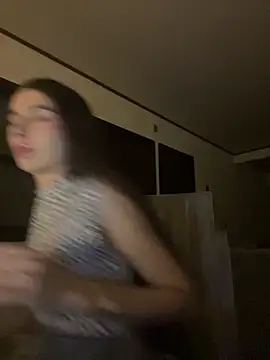 Coralinee 01 online show from 04/30/26, 12:39