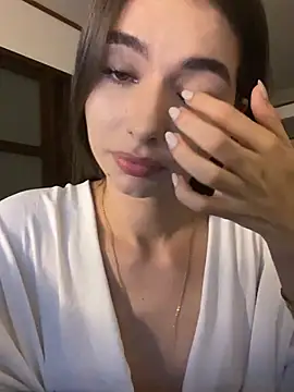 Coralinee 01 online show from 05/20/26, 11:55